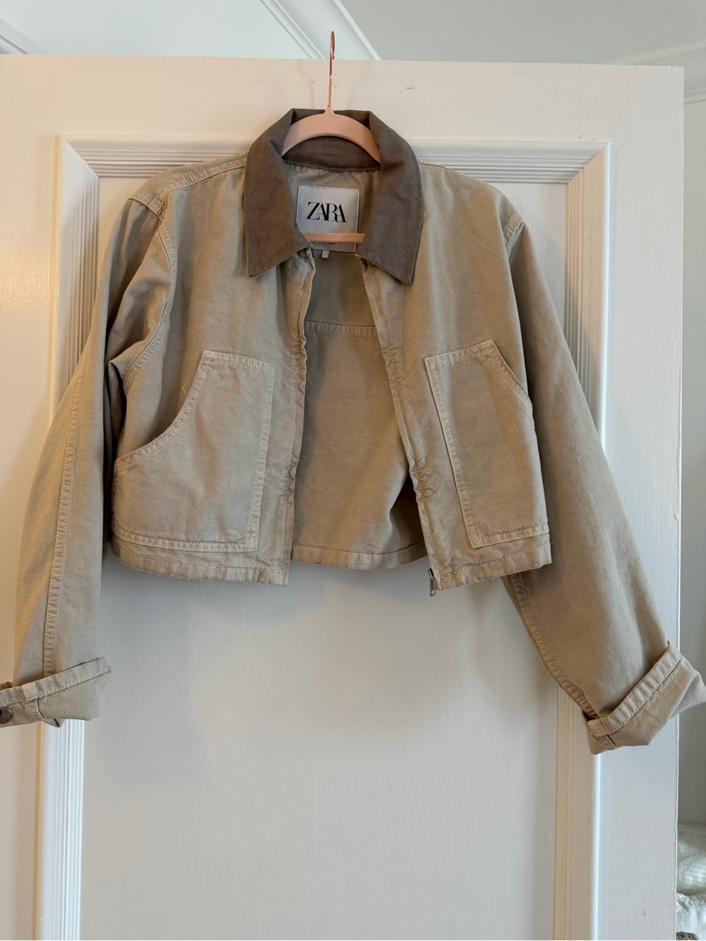 ZARA Cropped Utility “Barn Jacket” in Light Beige with Dark Beige Collar